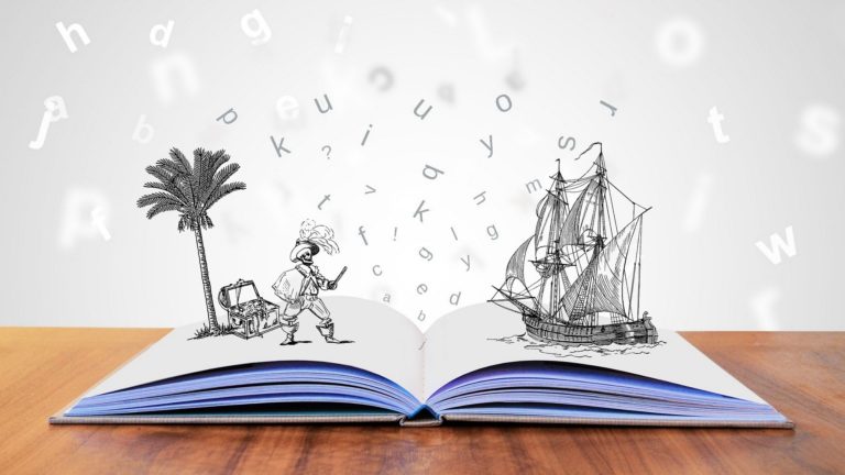 Storytelling is een belangrijk onderdeel van educatieve content marketing. Op deze foto zie je een open boek met daarop een palmboom met een schatkist, een piraat en een schip getekend.