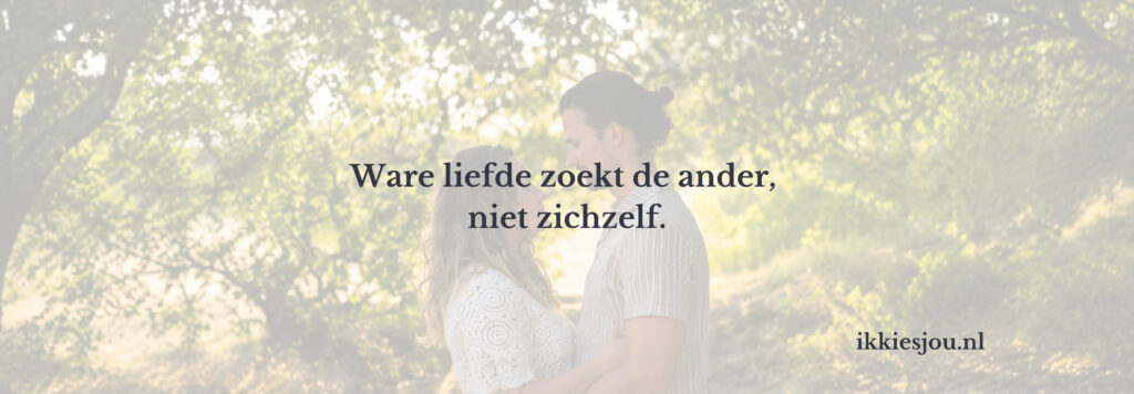 elkaar in ogen aankijken en voor de liefde gaan