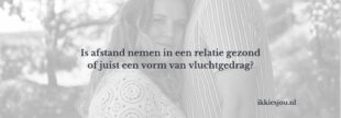 koppel dichtbij elkaar, bang voor afstand en vluchtgedrag