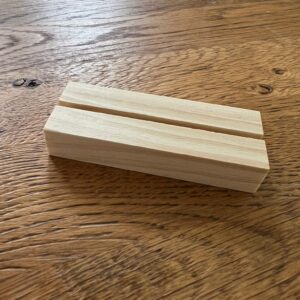 Houten kaartenhouder