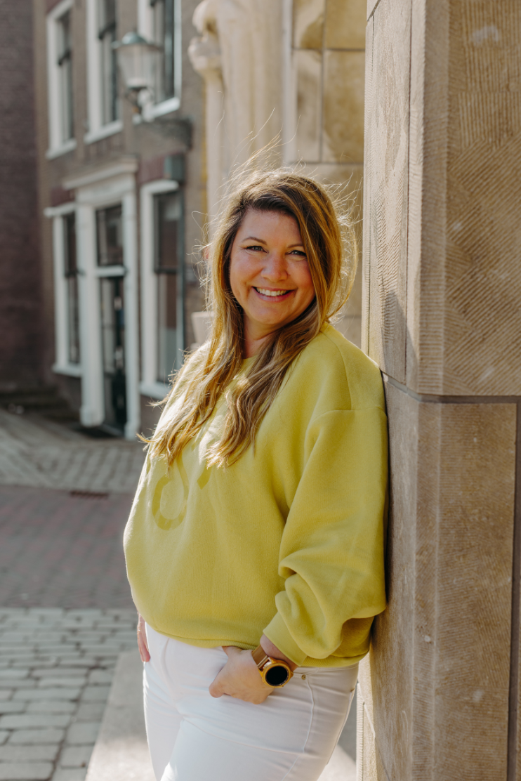 Over Dorothe Flanagan